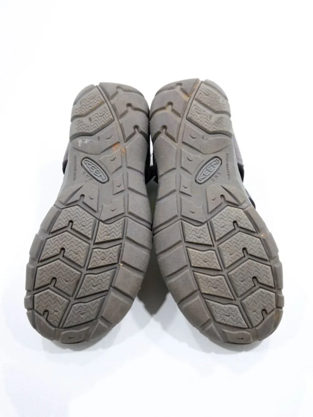 Keen Seacamp II CNX Gray Washable Fisherman Sandals - Youth 3